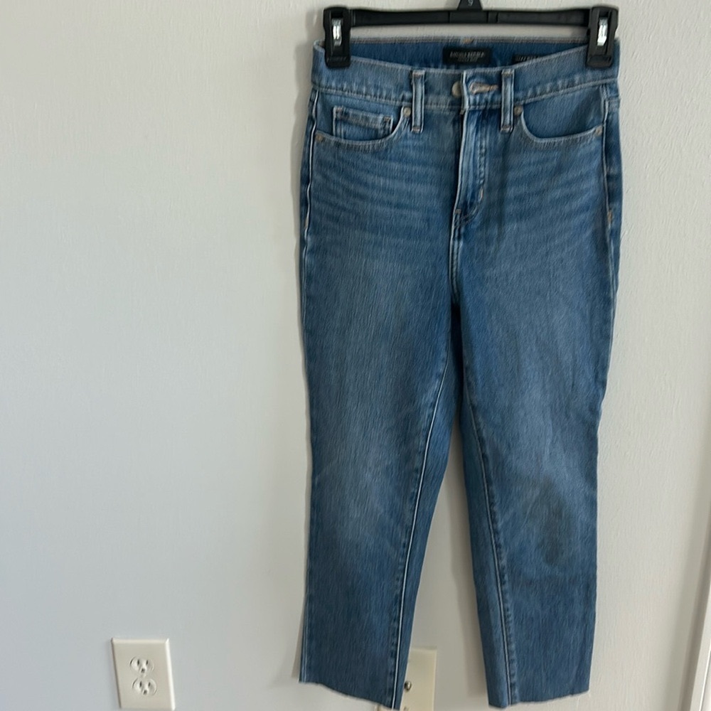 BANANA REPUBLIC PREMIUM DENIM ULTRA HIGH RISE SLIM FIT PETITE 24